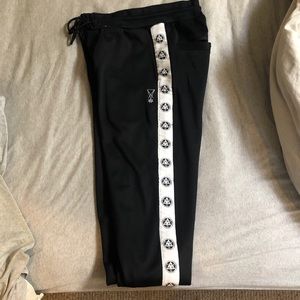 Welcome skateboarding joggers